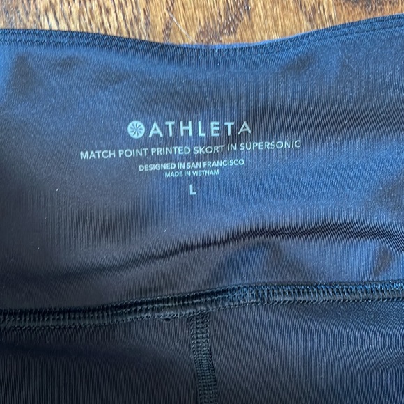 L Athleta match point printed skort in supersonic - Picture 2 of 5